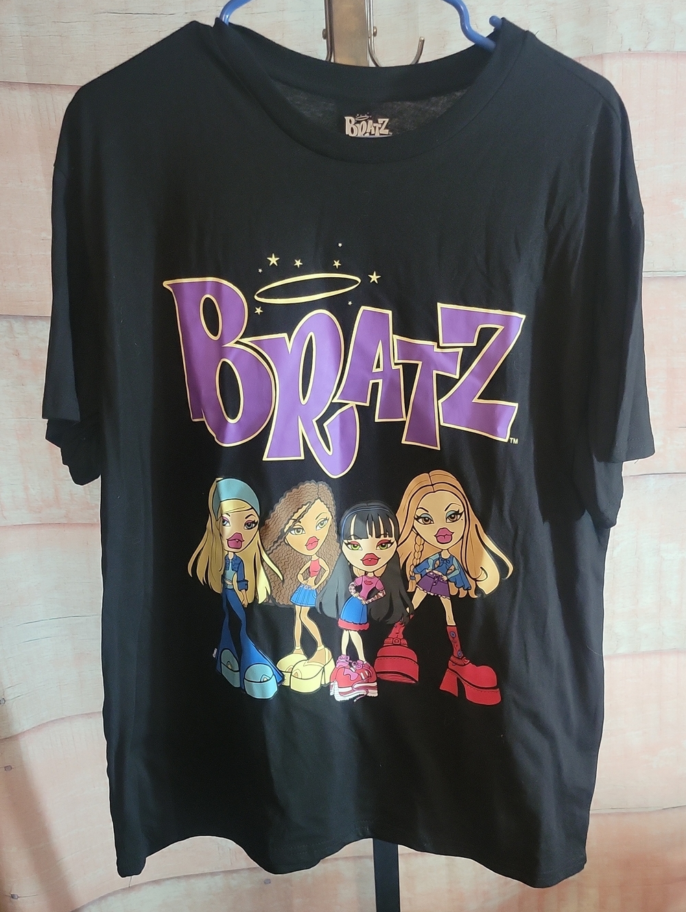 BRATZ graphic Design Tshirt